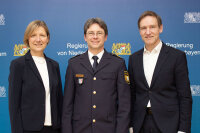 Das Foto zeigt (von links) Regierungsvizepräsidentin Monika Linseisen, den neuen Polizeipräsidenten Roland Kerscher und Regierungspräsident Rainer Haselbeck.